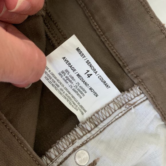 Gloria Vanderbilt Women´s All Around Slimming Effect Straight Jeans, Size 14 - Picture 11 of 11